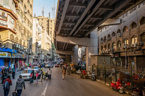 2018 Каир Египет Улицы Столицы Переполнены Людьми Транспортом Хаотичной Торговлей — стоковое фото