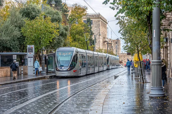 2018 Jerusalén Israel Modernos Tranvías Piso Bajo Las Calles Capital — Foto de Stock