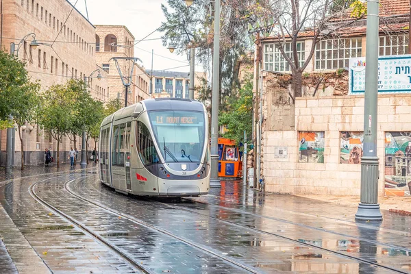 2018 Jerusalén Israel Modernos Tranvías Piso Bajo Las Calles Capital — Foto de Stock