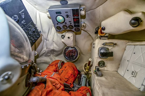 2019 Zhytomyr Ucrania Instalación Una Cabina Del Astronauta Soviético Museo —  Fotos de Stock
