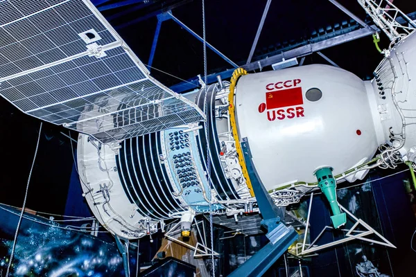 2019 Zhytomyr Ucrania Instalación Nave Espacial Soviética Soyuz Museo Espacial —  Fotos de Stock