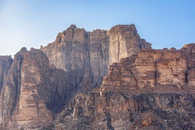 Ürdün kırmızı kum çöl Wadi Rum inanılmaz ay manzara. Wadi Rum, ay Vadisi olarak da bilinir, Ürdün-görüntü