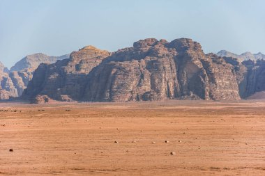 Ürdün kırmızı kum çöl Wadi Rum inanılmaz ay manzara. Wadi Rum, ay Vadisi olarak da bilinir, Ürdün-görüntü
