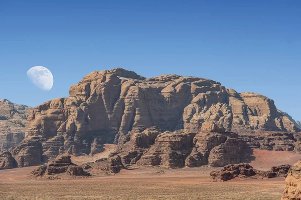 Ongelooflijke Maanlandschap Met Enorme Maan Wadi Rum Dorp Jordaanse Rode — Stockfoto