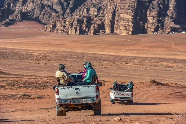 2019 Wadirum Ürdün Turistler Ile Cip Ürdün Çölde Wadi Rum — Stok fotoğraf