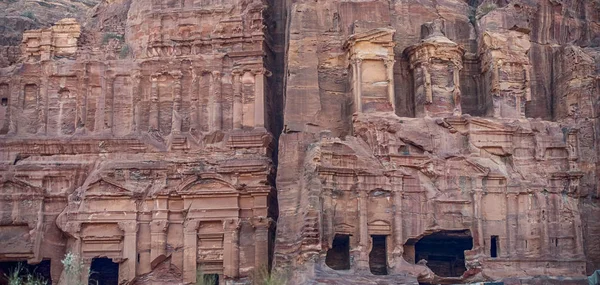 Palats Korintiska Och Sidengravar Unescos Världsarvslista Petra Jordanien Bilder Selektiv — Stockfoto