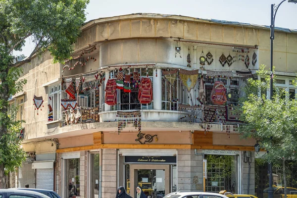 2019 Shiraz Iran View Street Facades Lot Various Advertisements Them — Stock Photo, Image