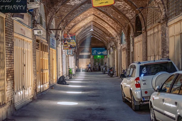 2019 Esfahan Província Isfahan Irã Tradicional Bazar Iraniano Com Linhas — Fotografia de Stock