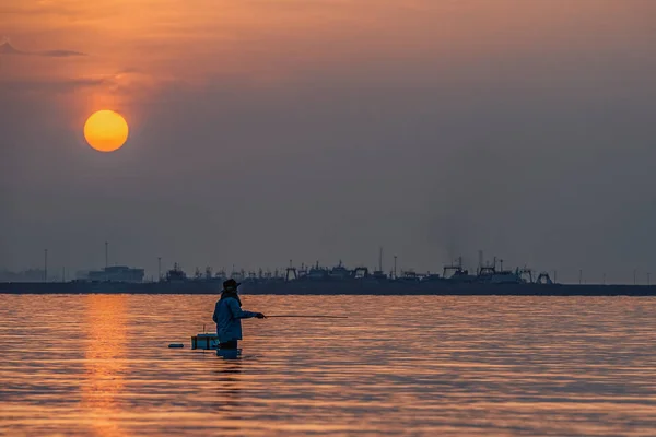 Visser Vangt Vis Perzische Golf Wateren Van Bandar Abbas — Stockfoto