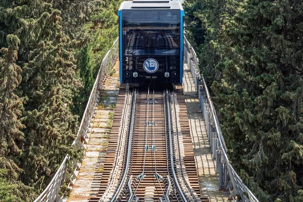 2019 Μπακού Αζερμπαϊτζάν Θέα Στο Νέο Τελεφερίκ Αυτοκίνητο Στο Κέντρο — Φωτογραφία Αρχείου