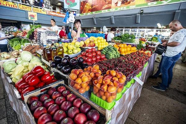 2019 Kyiv Ukraine Pavilion Covered Farmers Market Large Number Shopping — Stock Photo, Image