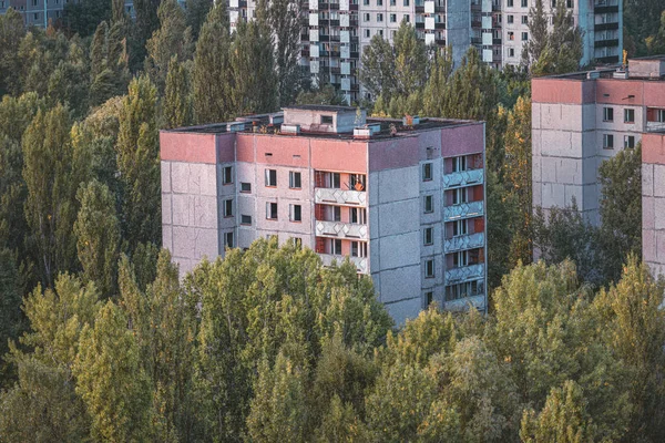 Kayıp Şehir Pripyat Hava Manzarası Ağaçlarla Kaplı Bir Sürü Boş — Stok fotoğraf