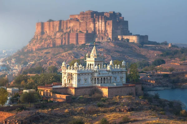 Indien Jodhpur Stadslandskap Vid Solnedgången Blue City Och Mehrangarh Fort — Stockfoto