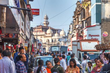 01 / 08 / 2020 Mumbai, Hindistan. Bir sürü tüccar ve alıcıyla doluydu. Crawford Market. Crawford Pazarı Mumbai 'deki en eski toptan satış pazarı.