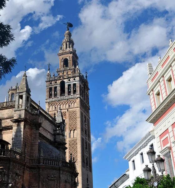 Giralda Tower Located Spanish City Seville — Stock Photo, Image