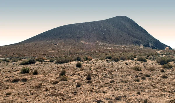 スペインのテネリフェ島にあるテイデ観自然公園内の火山であり — ストック写真