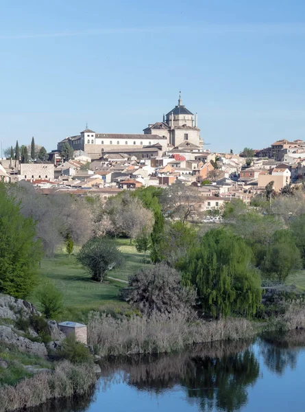 Targus Nehir Tarafından Çevrili Toledo — Stok fotoğraf