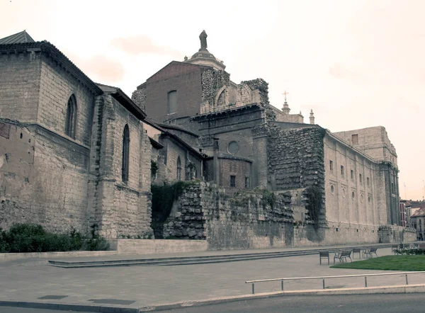 Iglesia Románica Valladolid —  Fotos de Stock