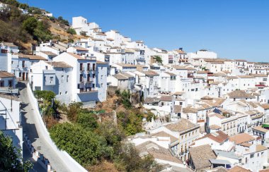 Endülüs 'te Setenil de las Bodegas vellage