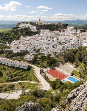 Casares Andalusia dağlarında