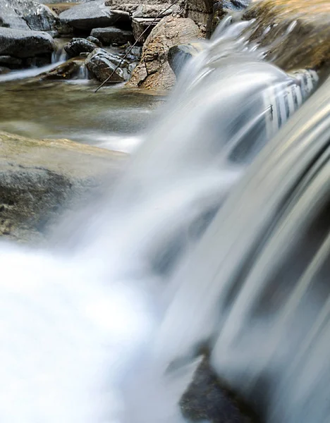 Cascada Las Montañas Los Pirineos —  Fotos de Stock