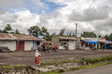Mzumbe, Tanzanya - Mayıs, 2014: Sokak pazar Tanzanya küçük bir köyde.