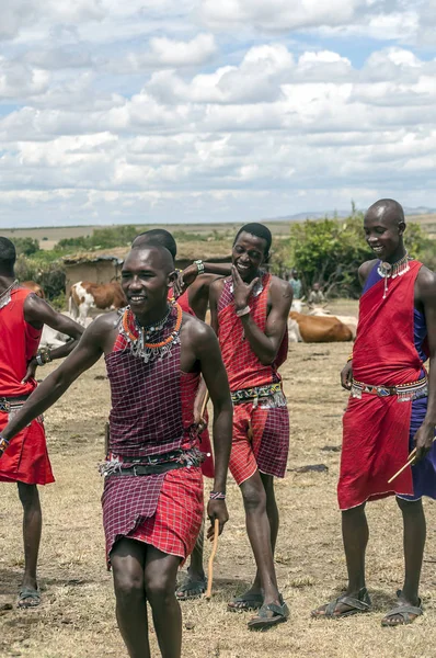 Masai Mara Kenia Mayo Retrato Hombre Africano Aldea Tribu Masai — Foto de Stock