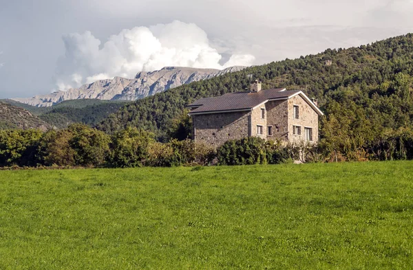 Girona Pyrenees Dağlarda Kırsal Köy — Stok fotoğraf