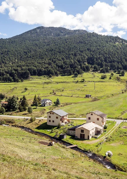 Berge Von Andorra Vella Mit Den Pyrenäen Hintergrund — Stockfoto