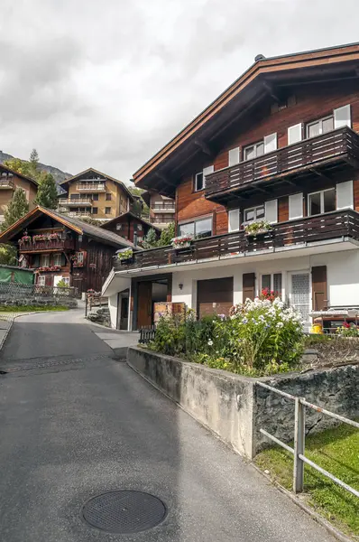 Casas Madeira Nas Montanhas Murren Suíça Dia Nublado — Fotografia de Stock