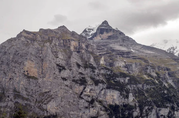 Montagnes Murren Suisse Par Une Journée Nuageuse — Photo