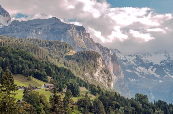 Góry Murren Szwajcarii Pochmurny Dzień — Zdjęcie stockowe