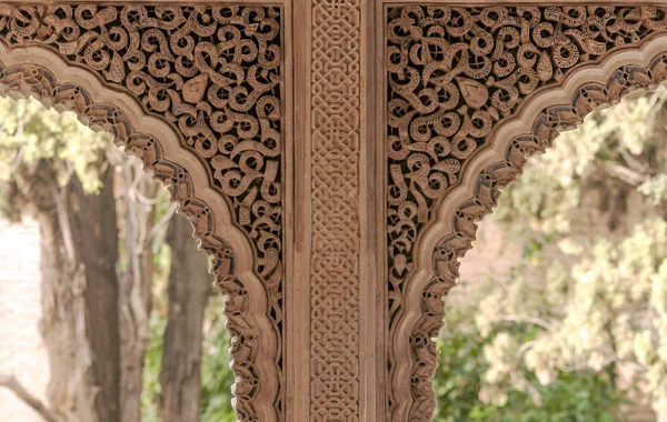 Interior Patio Los Leones Alhambra Granada Con Detalles Arquitectónicos —  Fotos de Stock