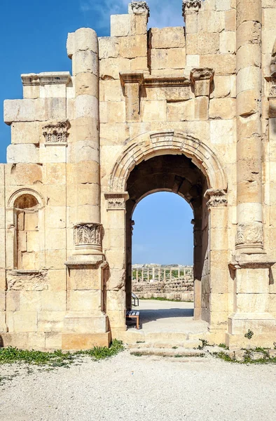 Ρωμαϊκό Αρχαιολογικό Παραμένει Jerash Στην Ιορδανία Μια Ηλιόλουστη Ημέρα — Φωτογραφία Αρχείου