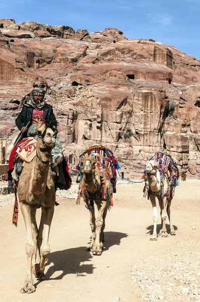 Petra Jordania Febrero 2015 Turistas Petra Jordania Petra Sitio Arqueológico — Foto de Stock