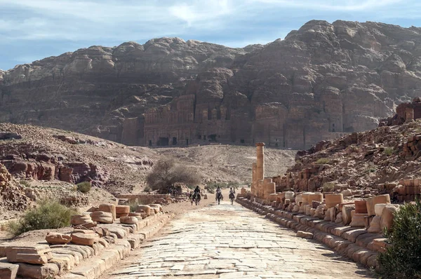 Petra Jordánsko Únor 2015 Turisté Petry Jordánsku Petra Důležitá Archeologická — Stock fotografie