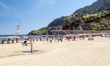 Deva, Pais Vasco. Deva bir yerleşim yeri ve Bask ülke, İspanya kıyı kenti olduğunu. Guipzcoa il kuzeybatısında bulunan ve nehir Deva ağzında bulunan, Bajo Deva bölgesine ait. 