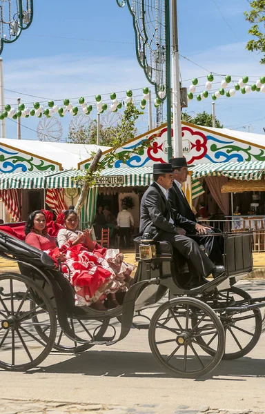 Sevilla Andalusie Espagne Juillet 2015 Des Anonymes Vêtus Flamenco Foire — Photo