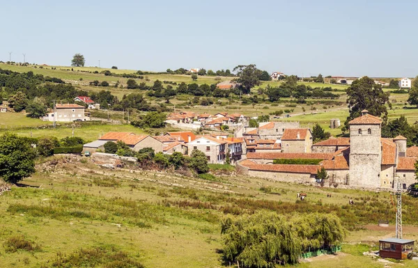 Ländliches Dorf Namens Ubiarco Spanien Einem Sonnigen Tag — Stockfoto