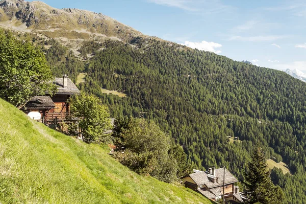 Montañas Los Alpes Suizos Valle Saint Luc Día Soleado —  Fotos de Stock