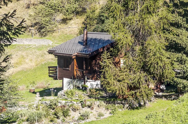 Wooden Houses Meadows Swiss Alps Saint Luc Valley Sunny Day — Stock Photo, Image