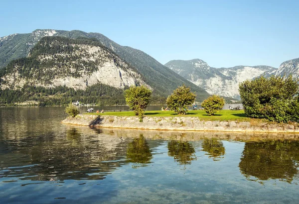 Gosau Gmunden Österrike September 2015 Sjön Gosau Med Anonyma Människor — Stockfoto