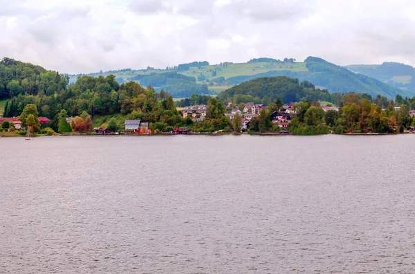 Lac Alpbach Dans Les Alpes Autrichiennes Par Une Journée Ensoleillée — Photo