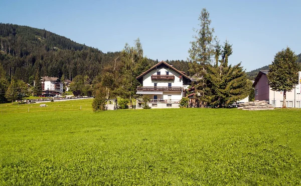Dorp Van Gosau Met Zijn Houten Huizen Alpen Van Oostenrijk — Stockfoto