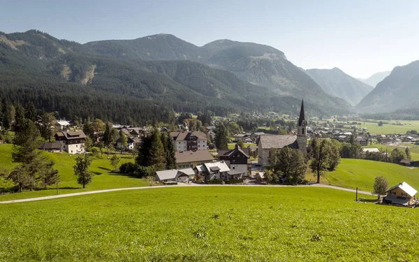 Village Gosau Its Wooden Houses Alps Austria Sunny Day — Stock Photo, Image