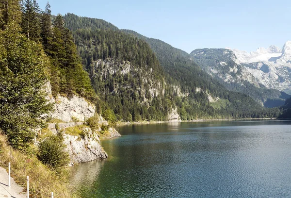 Lac Gosau Dans Les Alpes Autrichiennes Par Une Journée Ensoleillée — Photo