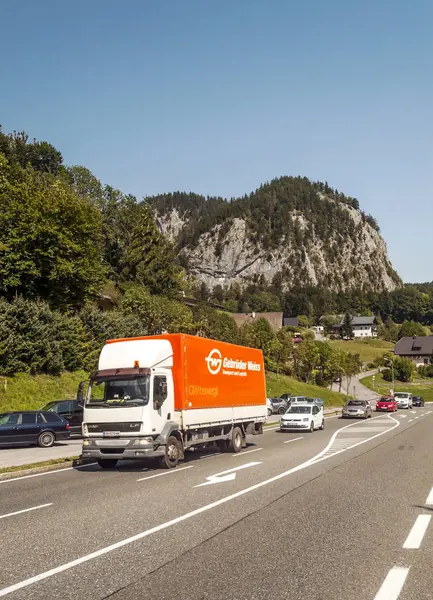 Mediolan Włochy Września 2015 Samochód Ciężarowy Krążących Wokół Alp Włochy — Zdjęcie stockowe