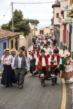 La Orotava, Tenerife, İspanya-Haziran 2016. San Isidro Labrador, La Orotava hac. Festivalin Ulusal Turizm ilgi bildirilir ve Corpus Christi sonra kutlanmaktadır. On yedinci yüzyılda kökenli Hac, thr çalışır