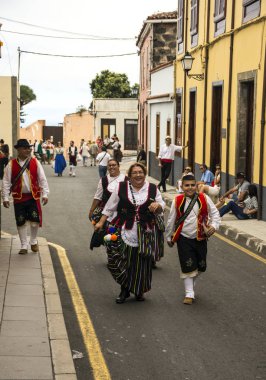 La Orotava, Tenerife, İspanya-Haziran 2016. San Isidro Labrador, La Orotava hac. Festivalin Ulusal Turizm ilgi bildirilir ve Corpus Christi sonra kutlanmaktadır. On yedinci yüzyılda kökenli Hac, thr çalışır
