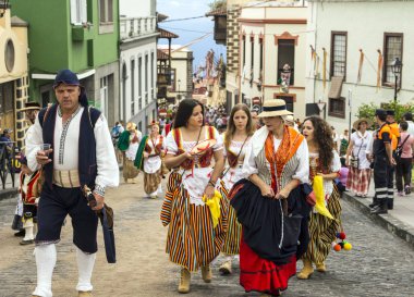 La Orotava, Tenerife, İspanya-Haziran 2016. San Isidro Labrador, La Orotava hac. Festivalin Ulusal Turizm ilgi bildirilir ve Corpus Christi sonra kutlanmaktadır. On yedinci yüzyılda kökenli Hac, thr çalışır